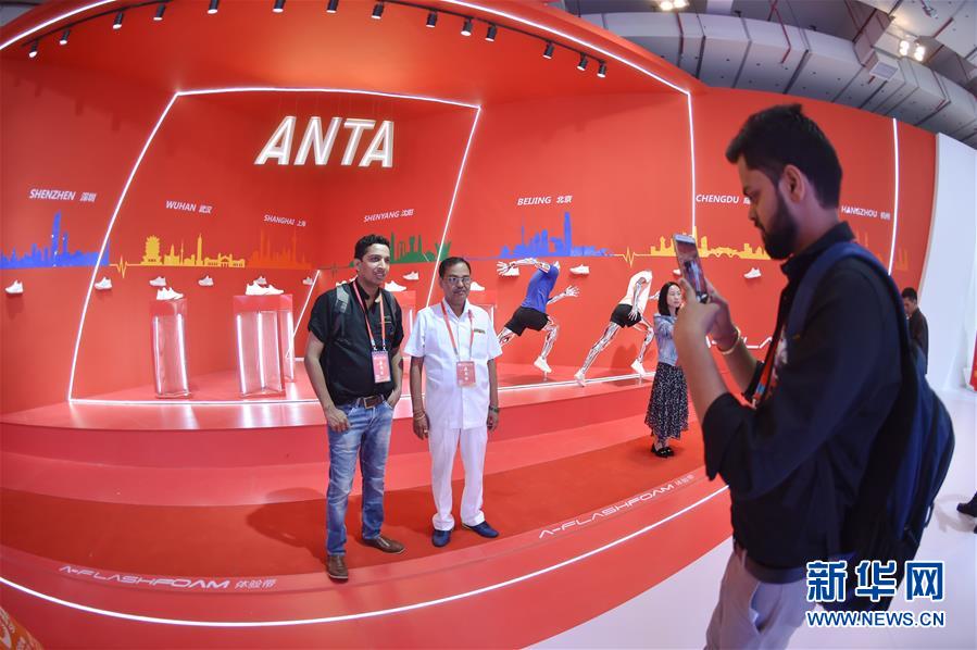 (新華全媒頭條·壯闊東方潮 奮進新時代——慶祝改革開放40年·圖文互動)(10)敢為天下先 愛拼才會贏——“晉江經(jīng)驗”啟示錄